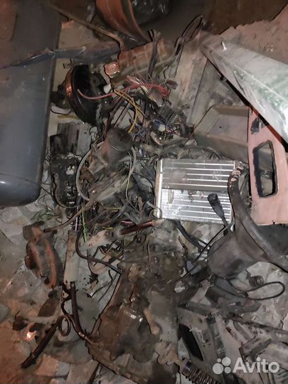 Запчасти мерседес Mercedes 124 2,0-2,3л