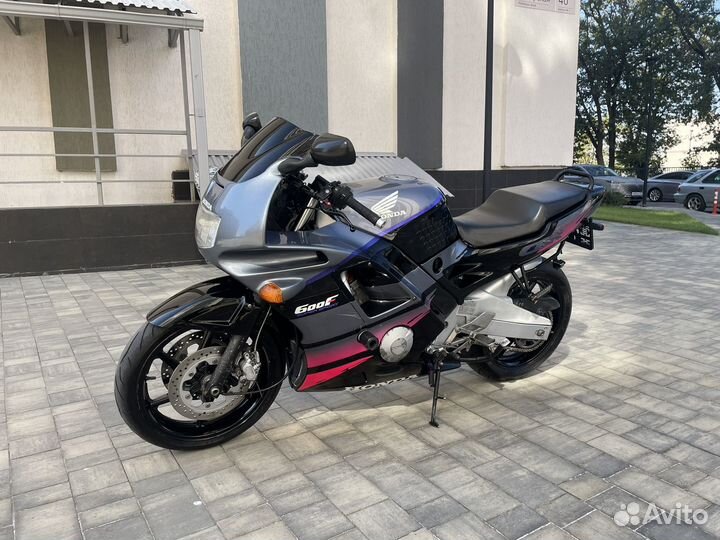 Honda CBR 600 F2