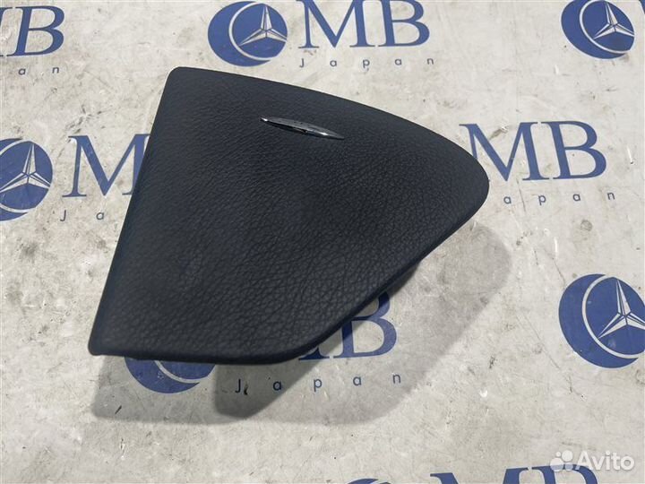 Пепельница задняя правая Mercedes-Benz E-Class
