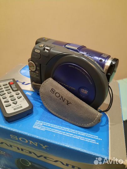 Цифровая видеокамера Sony Handycam DCR DVD 91 Е