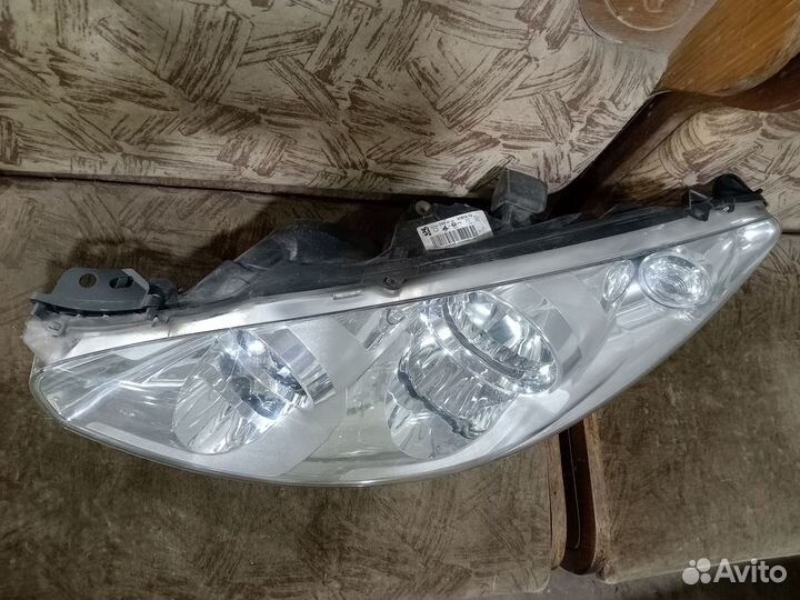 Peugeot 308 фара левая рестайлинг