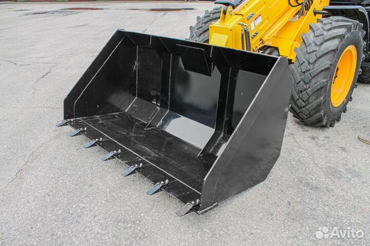 Фронтальный погрузчик Runmax TL872AR, 2023