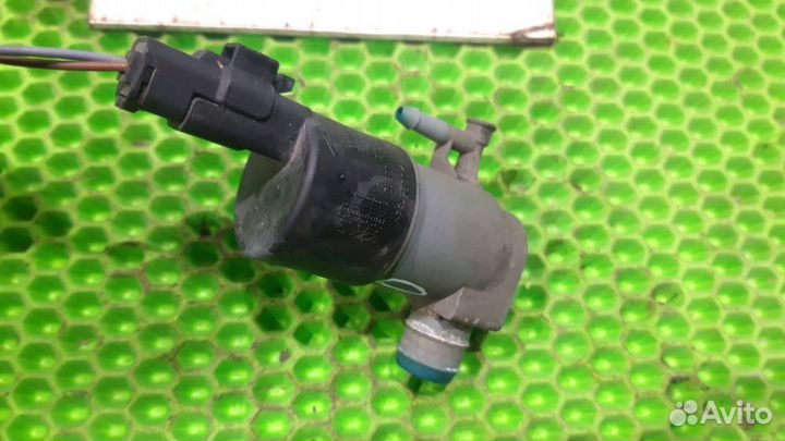 Насос омывателя лобового стекла Renault Logan 1