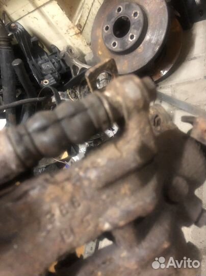 Honda civic 5d суппорт залний правый