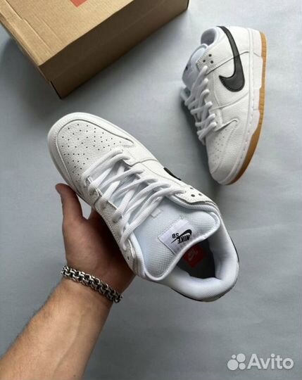 Nike dunk low pro white gum