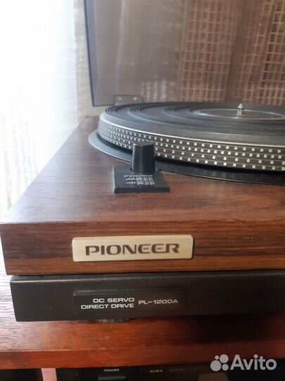 Проигрыватель винила Pioneer