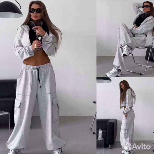 Спортивный костюм женский