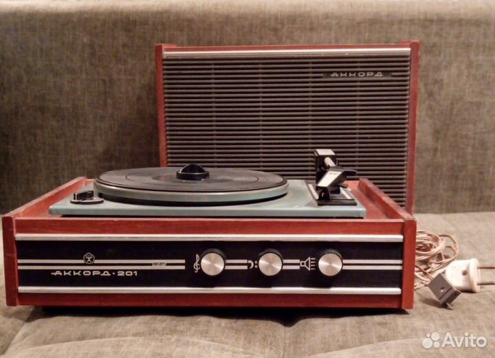 Проигрыватель Аккорд 201 под ремонт привода