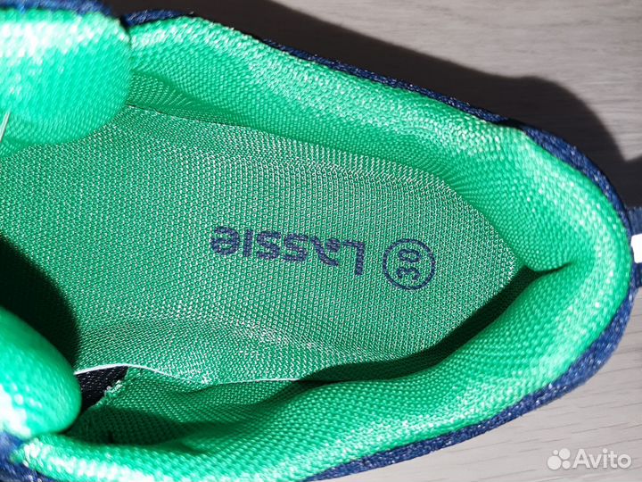 Новые кроссовки Lassie р 30 светятся