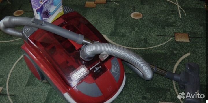 Пылесос Thomas Genius S2 с Аквафильтром