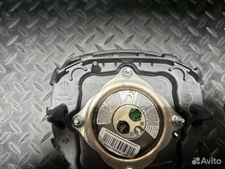 Подушка безопасности в руль Bmw X5 E70 N55B30 2012