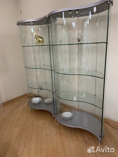 Стеллаж витрина стеклянный