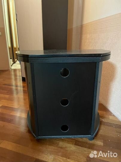 Тумба под телевизор