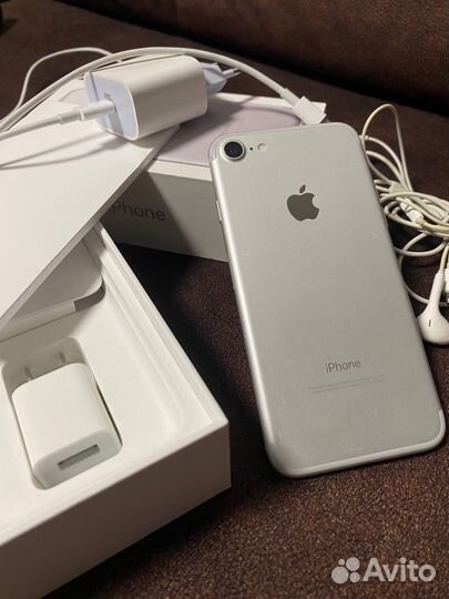 iPhone 7, 32 ГБ