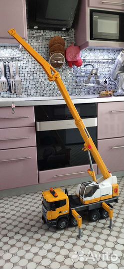 Bruder scania кран