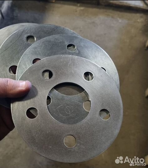 Проставки колесные 4х100