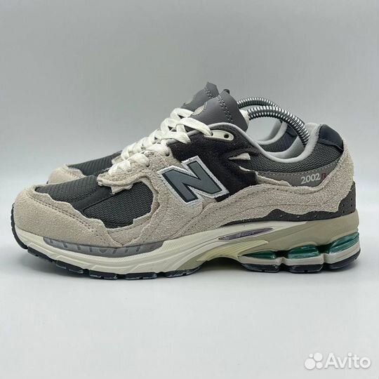 Кроссовки New Balance 2002R