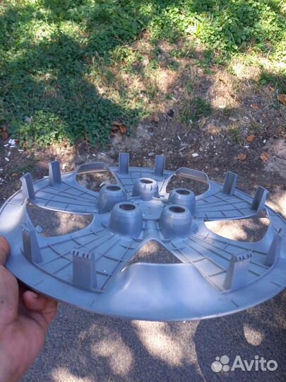 Продам колпак Киа