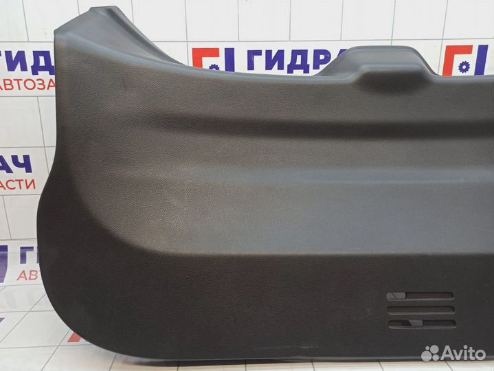 Обшивка двери багажника Nissan Roque (T32) 90900-4BA0A