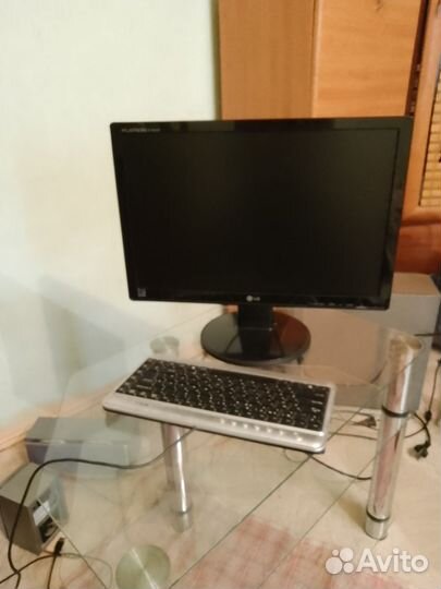 Монитор с клавиатурой