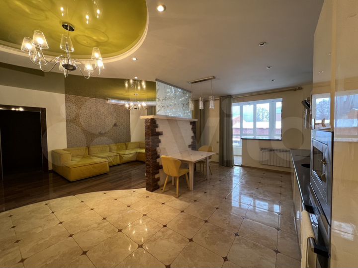 3-к. квартира, 97 м², 4/9 эт.