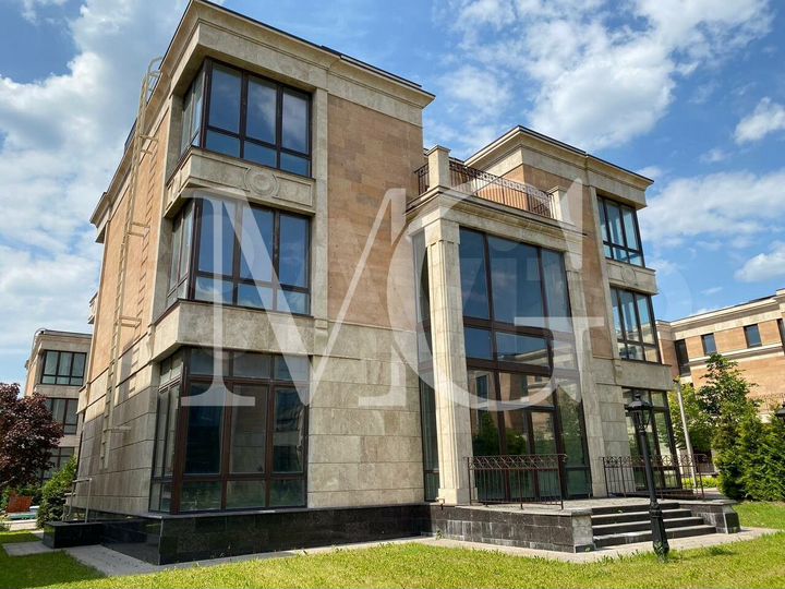 7-к. квартира, 720 м², 1/3 эт.