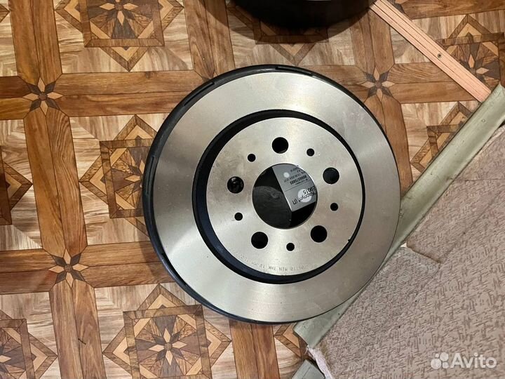 Задние тормозные диски volvo s60 2004г