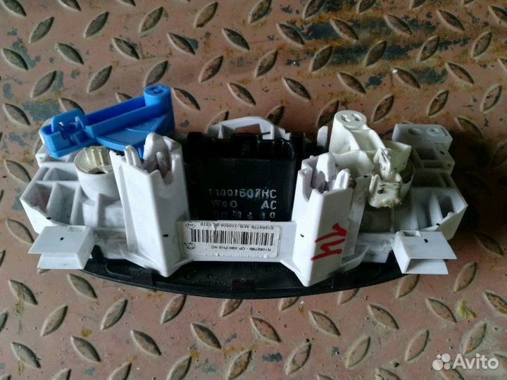 Блок управления печкой Renault Logan 1
