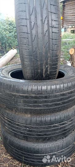 Bridgestone Dueler H/P 215/65 R17