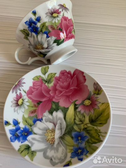 Чайная пара, заварочный чайник, сахарница, чашки