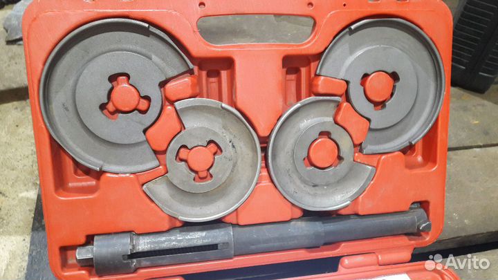 Съемник стяжки амортизаторных пружин в аренду