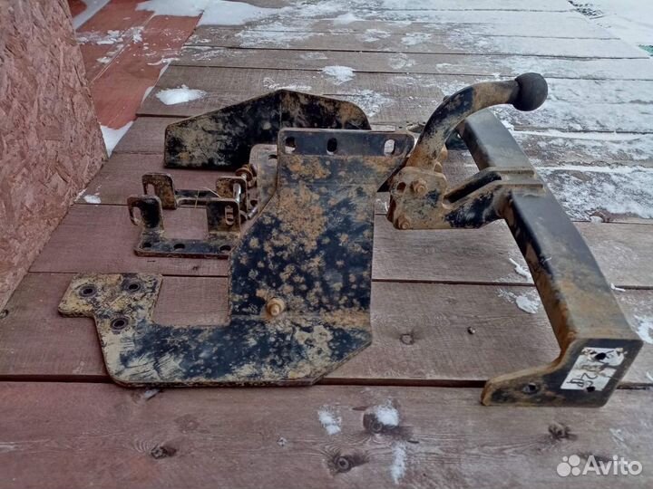 Фаркоп на mitsubishi outlander