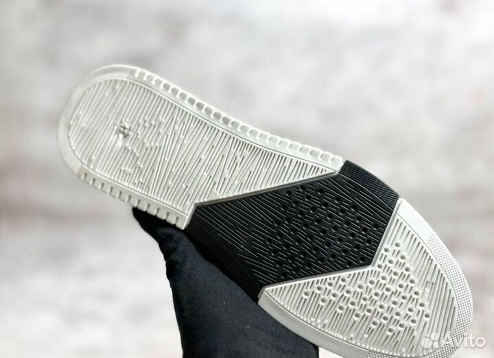 Кроссовки Boss долговечные