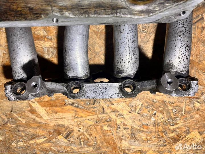 Коллектор впускной Nissan Almera N16 (2000—2003)