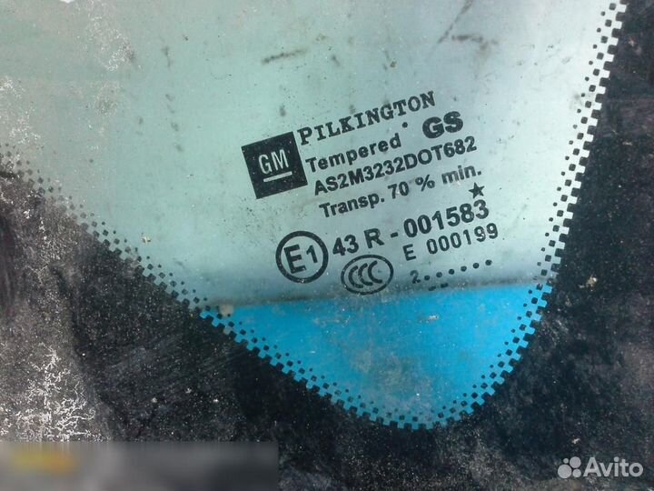 Стекло кузовное глухое правое Opel Astra J 2010