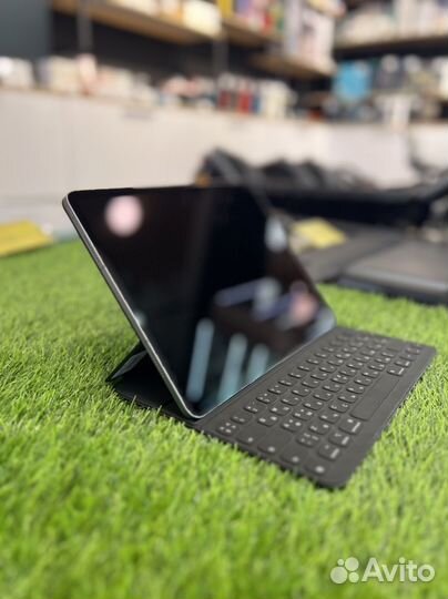 iPad pro 12. 9 (6-gen) wifi+cellular 256gb