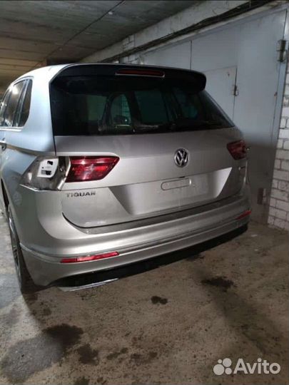 Крышка багажника volkswagen tiguan2
