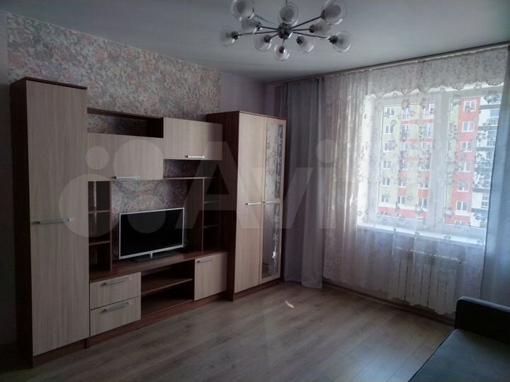 1-к. квартира, 42 м², 5/10 эт.