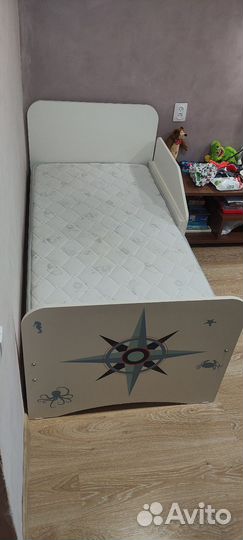 Комплект детской мебели шкаф и кровать