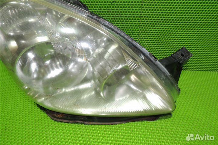 Фара ксеноновая передняя правая Honda Cr-V RD7