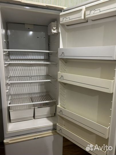 Холодильник бирюса