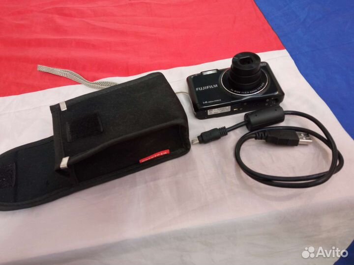 Компактный фотоаппарат fujifilm