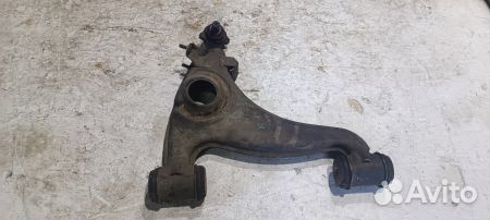 Рычаг передний правый нижний