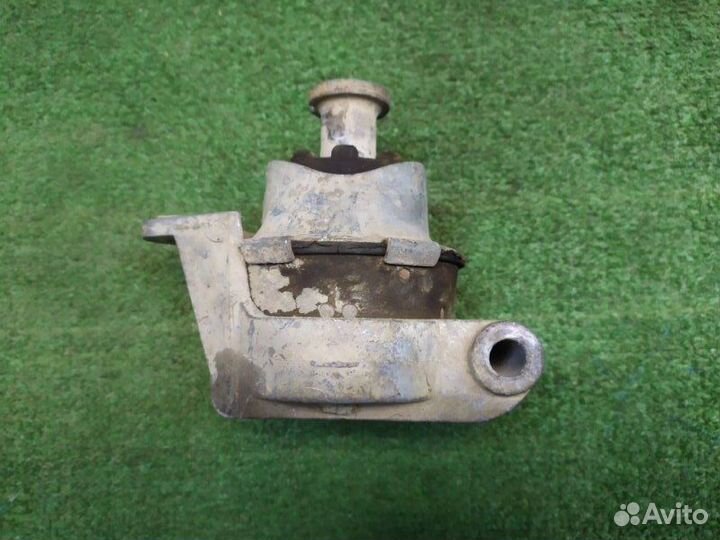 Подушка двигателя задняя Opel Astra 2005