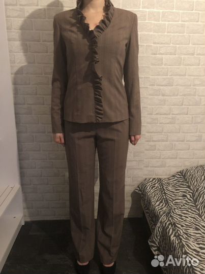 Костюм брючный