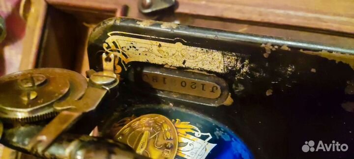 Две Швейные машинки zinger и пмз+чеканка