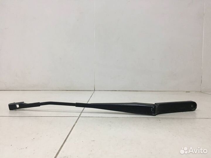 Поводок стеклоочистителя передний левый Volkswagen