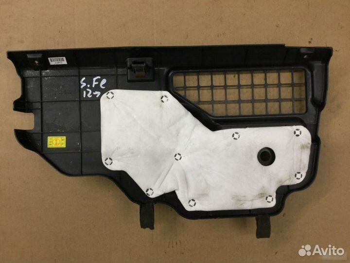 Накладка под торпедо правая Hyundai Santa Fe 2012