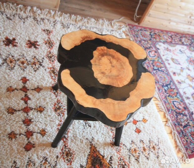 Кофейный столик дерево