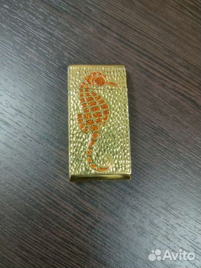 Зажигалка газовая